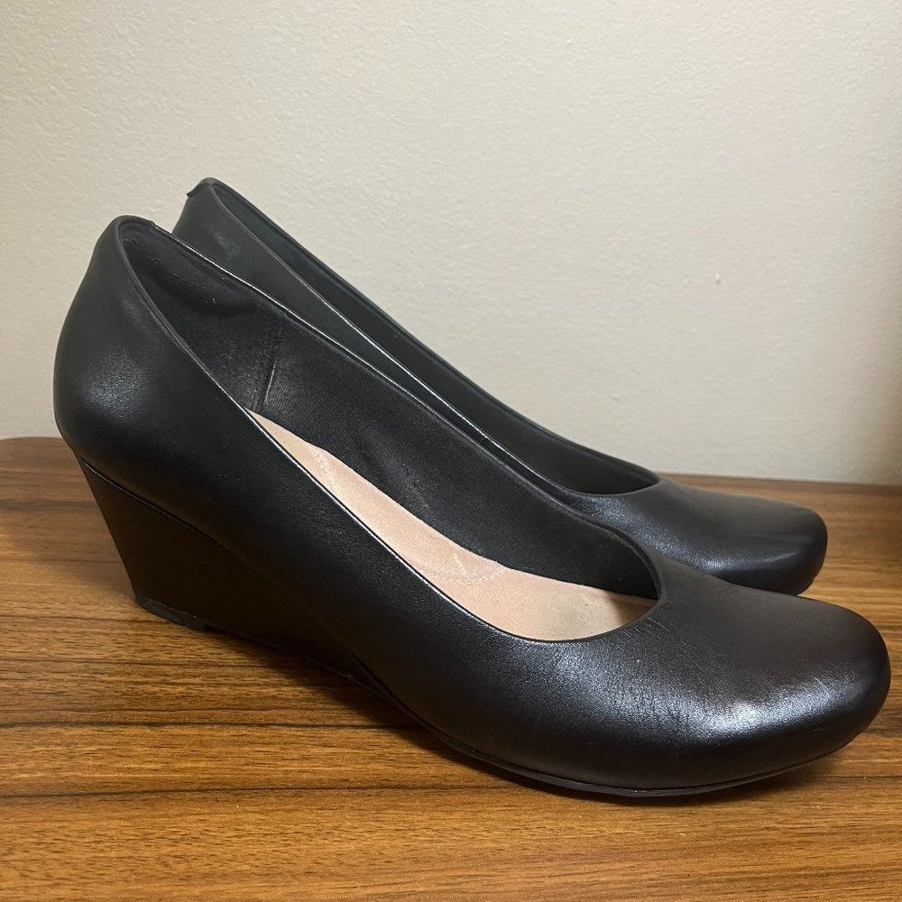 Clark's Ultimate Comfort Collection Flores Tulip Wedge - Women's Size 10M
